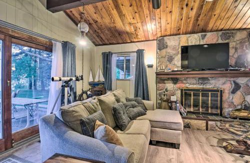Forestville House | Lakefront Forestville Paradise w/Private Beach!