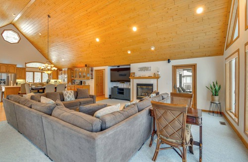 Gladwin House | Lakefront Gladwin Home w/Private Beach & Hot Tub