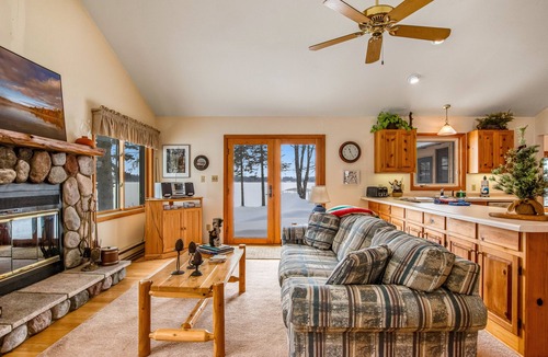 Manitowish Waters Cabin | Lakefront haven with three living areas and WiFi