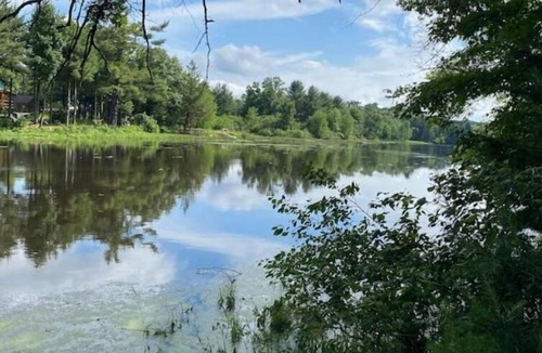 Wisconsin Dells House | Lakefront Hideaway Modern 2BR/2BA Home with Hot Tub Wisconsin Dells 5minutes
