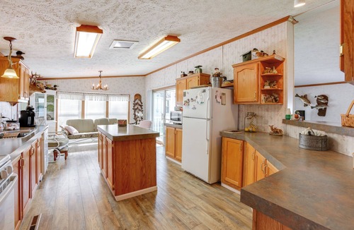 Fountain Cabin | Lakefront Home w/Beach Access, Deck & Dock