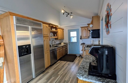 Whitmore Lake House | LakeFront Home W/Guest House 200ft Beach Panoramic Views Sleeps 10