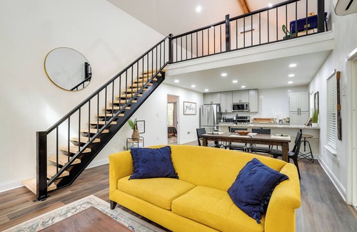 Lone Star Cottage | Lakefront Texas Abode w/Kayaks, Fire Pit & Patio!