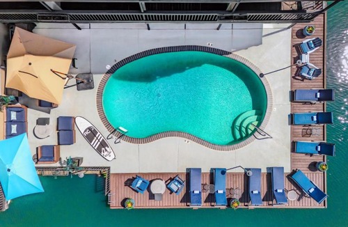 Lakewood Hotel | Lakeshore Inn