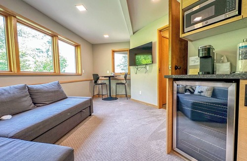 Schroeder Cabin | Lakeside and Treehouse - Lake Superior - Schroeder, Minnesota - Cascade Vacation
