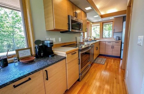 Schroeder Cabin | Lakeside and Treehouse - Lake Superior - Schroeder, Minnesota - Cascade Vacation