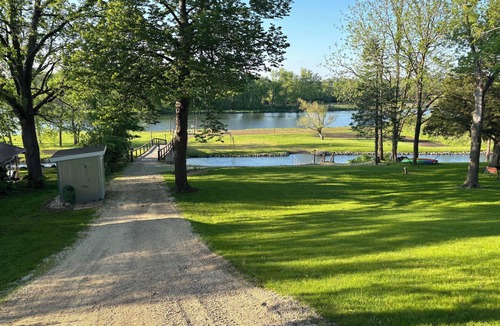 Manchester Cabin | Lakeside Cabin 4: Perfect Retreat at Enriched Cabins & Resort on Lake Delhi