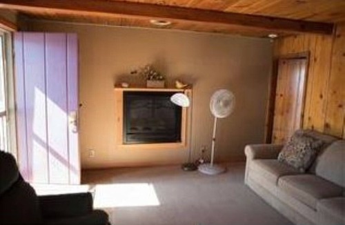 Millersburg House | Lakeside Cottage - Finch