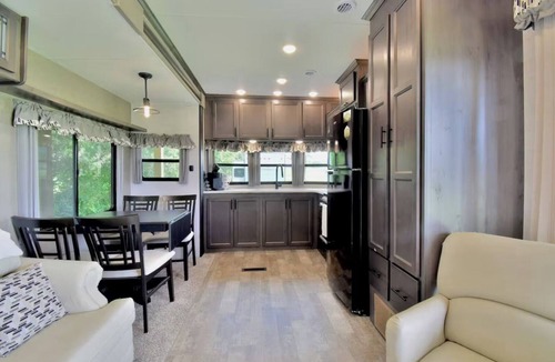 Decatur Apartment | Lakeside Fire Pit Grill Games Picnic Space