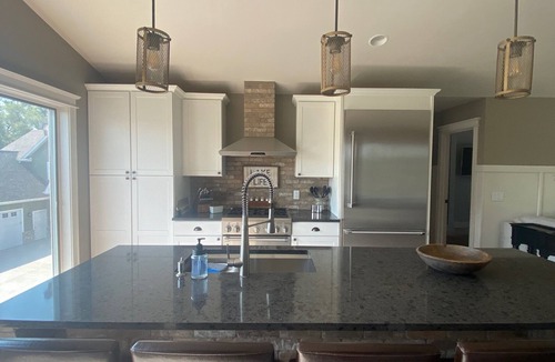 Butte Des Morts House | Lakeside- peekaboo views, dock access: ensuite baths, professionally furnished.