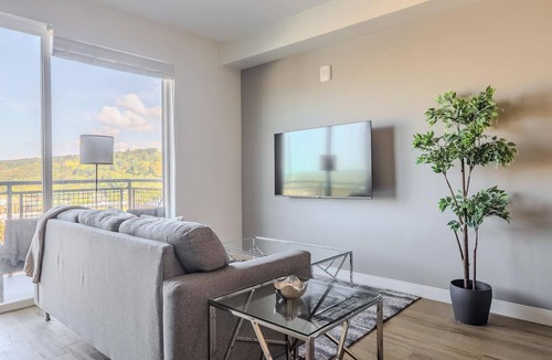Ithaca Apartment | Landing | Amazing Studio, Gym