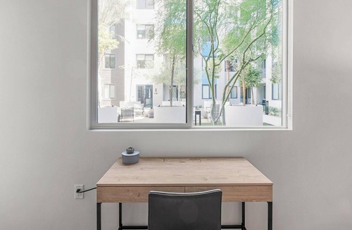 Rhodes Ranch Apartment | Landing | Beautiful 2BD, Gym, Courtyard