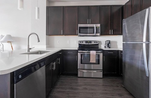 Katy Apartment | Landing | Chic 1BD, Pool, Courtyard