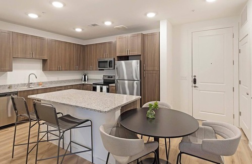 Garland Apartment | Landing | Chic 2BD, Pool, Gym