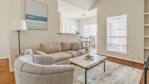 Southbelt/Ellington Apartment | Landing Incredible 1BD Game Room Gym