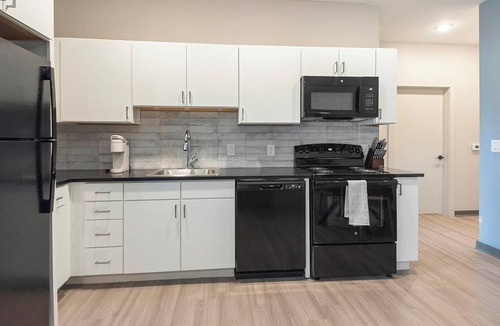 Pinch District Apartment | Landing | Incredible 2BD, Pool, Yoga Studio