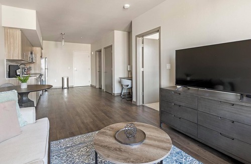 Northwest Portland Apartment | Landing | Modern 1BD, Clubhouse, Rooftop Lounge