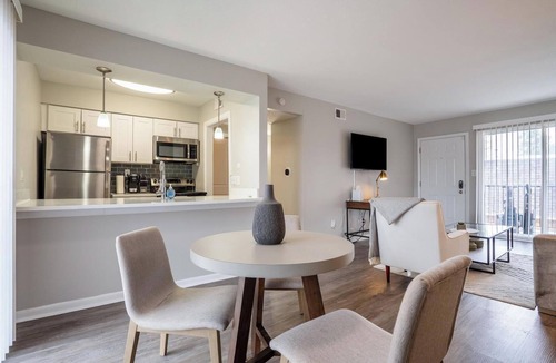 Indianapolis Apartment | Landing | Modern 1BD, Pool