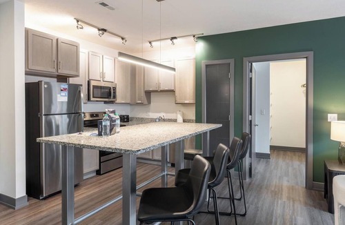 South Park Apartment | Landing | Stylish 2BD, Pool, Clubhouse