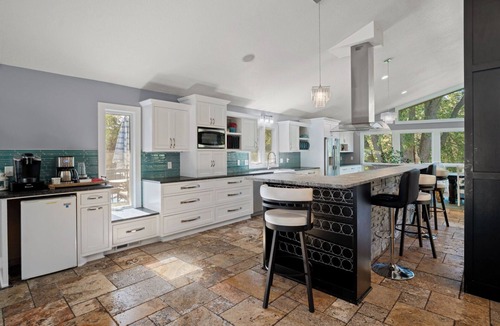 Hudson House | Large Recreational Group Gathering & Getaway Retreat Property