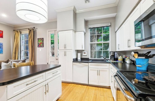 Lower Garden District House | Large three bedroom townhouse in the best location in New Orleans.fast wifi