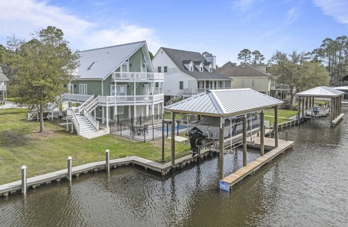 Pass Christian House | Latitude Adjustment|Waterfront|Pool|Sleeps 10|Your Ultimate Waterfront Retreat!