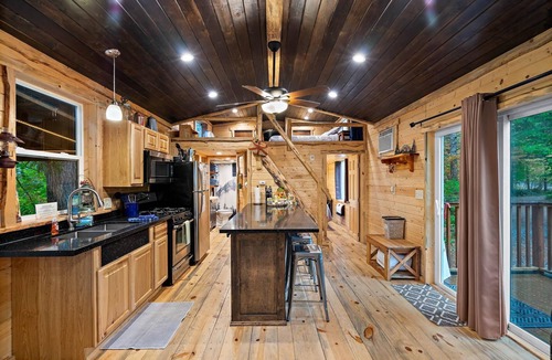 Paradise Estates Cabin | Laughingwater