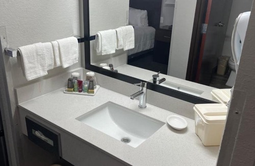 Hobbs Hotel | Lea County Inn