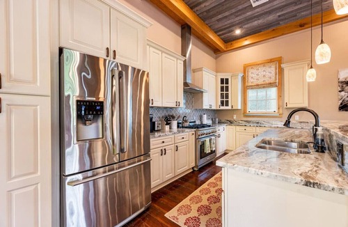 Irish Channel House | "Life of Riley" 3bd/3ba Irish Channel Home!