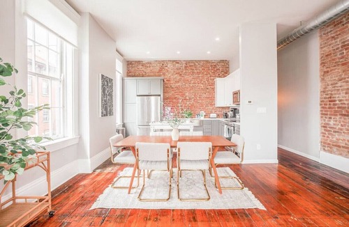 Mount Auburn Condo | Light & Airy, Spacious 2B 2Bath Downtown City View