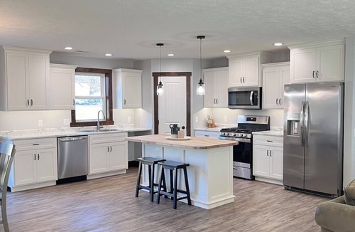 Great Bend House | Like New Pristine Rancher, 1 mile to Ft Drum Gate