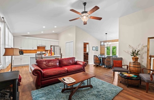 Highlands Hills House | Little Birds Nest