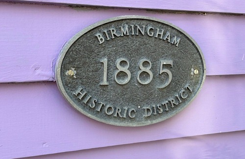 Birmingham Apartment | LOCATION! LOCATION! LOCATION!nWelcome to The Purple House!
