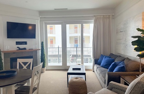 Bay Harbor Condo | Lodge Suite 262: Cozy 1-bedroom retreat in Bay Harbor, perfect for relaxation.