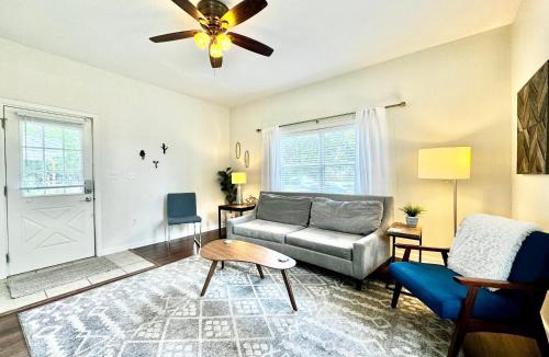 Marion House | Loft on Landess