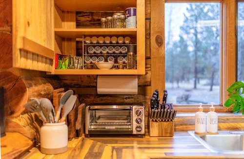 Three Rivers Cabin | Log Cabin on 16 Private Acres | Hot Tub | Cascade Views