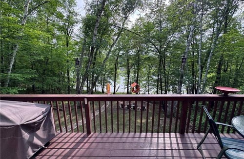Brill Cabin | Log cabin on the lake. Perfect for fishing. Next to 4 ATV trails