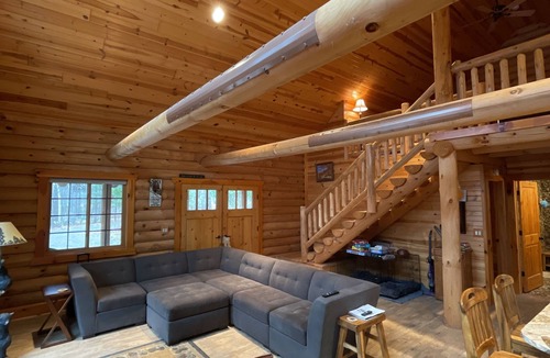 Babcock Cabin | Log cabin secluded on 80 acres