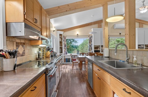 Long Beach House | Long Beach Retreat