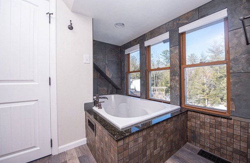 Mountain Cabin | Loon Rapids Eco-Lodge: Eagle's Nest!