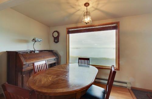 Lopez Island House | Lopez Island Agate Beach Waterfront Home