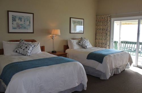 Lopez Island Hotel | Lopez Islander Resort