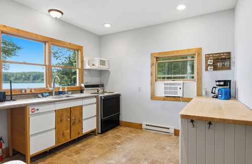 Interlochen House | Lovely 6BR 6.5BA on all-sports Lake in Interlochen
