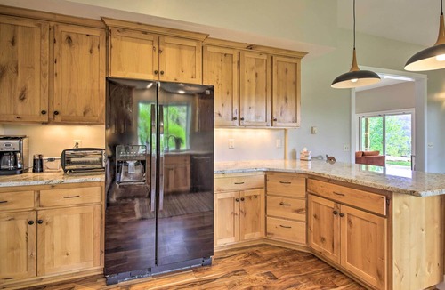 Silverton Apartment | Lovely Canyon View Apartment w/Patio & Yard