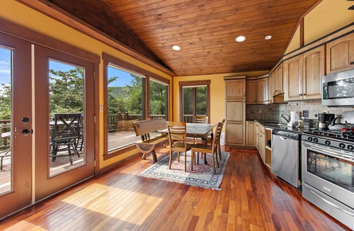 Seven Devils Cabin | Lovely Home with Mountain Views