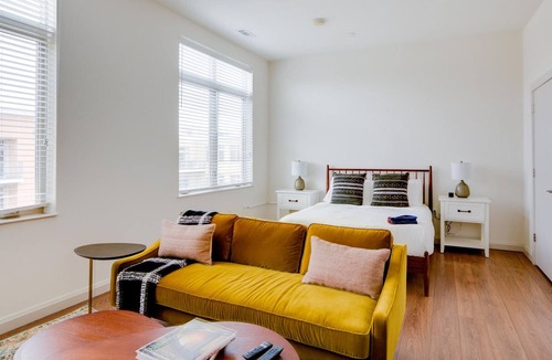 Waltham Apartment | Lovely Studio in Waltham, Parking + Pet-Friendly