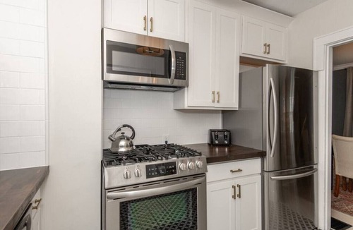 Mariemont Apartment | Lower Cambridge · Cozy Cambridge