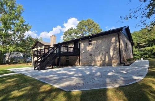 Conyers House | Lower-level modern vacay getaway 2bdrm 2bth.