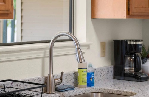Highlands - Perkins Apartment | LSU 2Bed/2Bath Angel Studios Condo NEW
