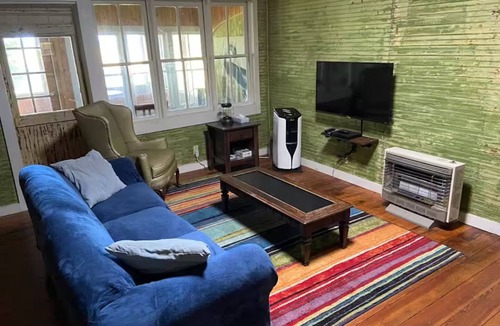Eunice House | Lulu's Cajun Cottage